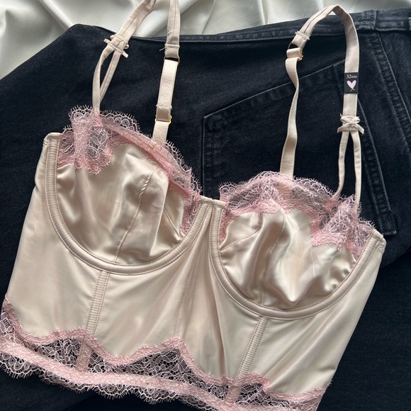 NWT Victoria Secret Corset - Picture 3 of 4